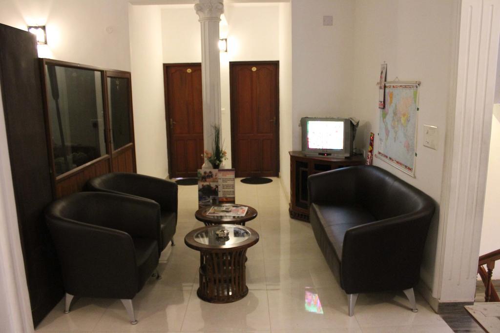 Globe Trotters Inn Kochi Exterior foto